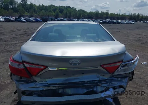 2017 Toyota Camry Le z USA, uszkodzony, nr VIN 4T1BF1FK2HU733480